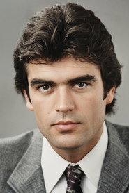 Cemal Gencer as Cemal in Kartal Bey 1984