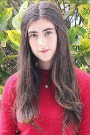 Matilde León as Patricia in The Ordinary Lovers 2024