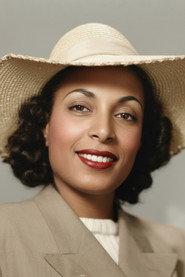 Safiye Ayla as in The Revue of the Stars 1952