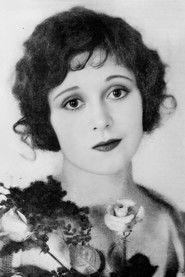 Nola Luxford as Vamp (uncredited) in Girl Shy 1924