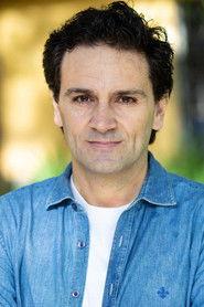 Douglas Simon as Osvaldo (jovem) in Friendly Fire 1998
