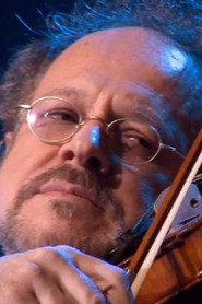 Marcus Viana as Participação Especial (Violino) in Shaman: RituAlive 2004