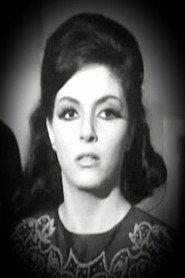 Fayza Fouad as هدى in El Ragol El Thaalab 1962