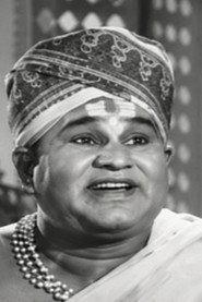 Kottapuli Jayaraman as Sivakozhundu in Thuli Visham 1954