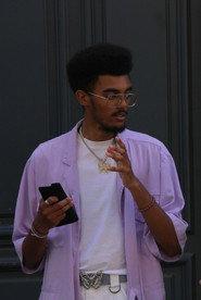 Jayson Malhana as Archéologue in Hyper Loupé 2024
