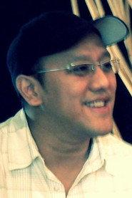Harry Dagoe Suharyadi as in Terikat Jalan Setan
