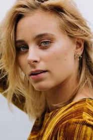 Ida Marie Nielsen as Karina in Mennesker & meninger 2018