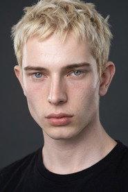 Jakob William Chambers as Zach in Offline 2015