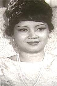 Thu Hồng as Trần Lệ Xuân in Cards on the Table: High Pressure and the Freshet 1987