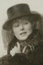 Lola Urban-Kneidinger as Hedwig in Das vierte Gebot 1920