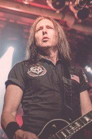 Damon Johnson as Guitar/Keyboards in Alice Cooper: Live at Montreux 2005 2006