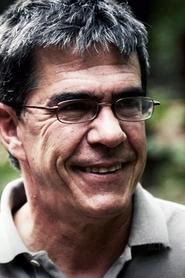 Ricardo Bartis as Vendedor de libros in Solos 2005