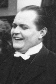 Hjalmar Zangenberg as Leonard Neander, pastor in Mrs. Marianne’s Suitor 1921