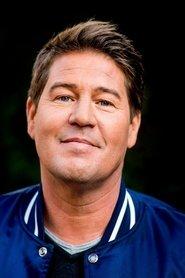 Martijn Krabbé as Journalist in Assepoester: Een Modern Sprookje 2014