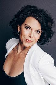 Jill Abramovitz as Miriam in Daughter of the Bride 2023