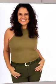 Therla Duarte as in Amores Artificiais 2020