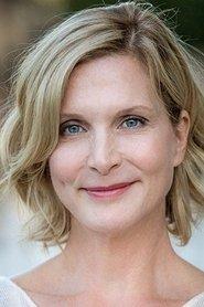 Julie Lancaster as Amy in A California Christmas 2020