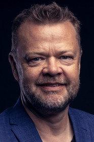 Carsten Bang as Vært in Comedy Aid 2017 2017