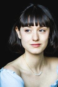 Laurence Latreille as in Sarah et Sophie 2020