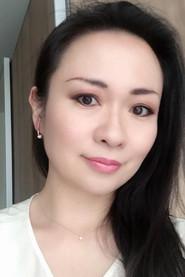 Marié Tanaka Kretschmer as Petra in Vorstadtrocker 2015