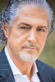Mauro Tarantini as Mario in Stessi battiti 2022