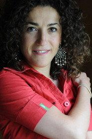Rocío García Cano as Mamá in Lu y el fantasma 2024