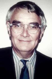 Budd Hopkins as Self in Six Days in Roswell 1998