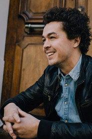 Jérémie Poppe as Kévin Moulin in Mort sur terre battue 2025