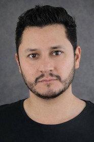 Erick Cuevas as Wicho in Feliz con las cuatro 2025