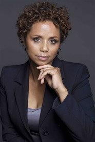 Fanny Gatibelza as Stéphane's Wife in Love Affair(s) 2020