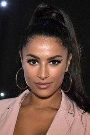 Linda Pira as Bella in Sonja's Grill 2019