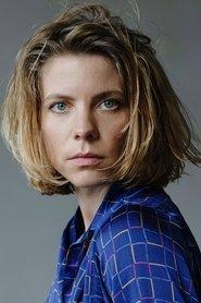 Thea Rasche as Nina in Leaks In Exposure 2021
