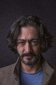 Hamlet Ramírez as Profesor in ANORMALES 2024