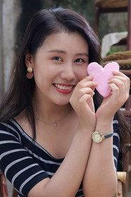 Lu Shan as Lu Jingshan in Back To Love 2022