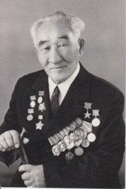 Serke Kozhamkulov as in Beardless Deceiver 1965