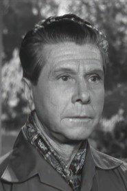 Pierre Stéphen as Hector Génissier, fils de Mme Génissier in Ces messieurs de la Santé 1934