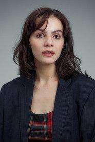 Gabi Mendes as Elisa in Tilapia 2025