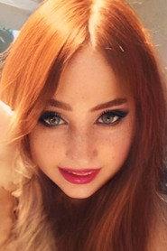 Stefani Barbieri as Serena / Sailor Moon in Sailor Moon Cosplay 2010