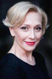 Galina Shevyakova as Zhena Vitaliya Gennadyevicha in The Game of Love 2000