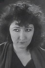 Suzanne Talba as Maria in Carrot Top 1925