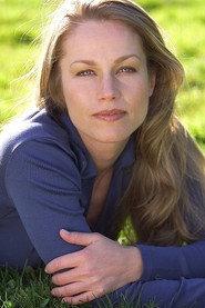 Lorraine Evanoff as Ines in Dark at Noon 1992
