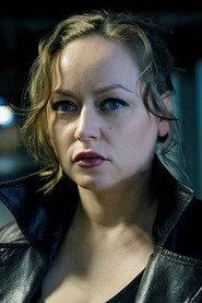 Maja Makowski as Lucy van Zant in Kevin - Integration eines Mythos 2008
