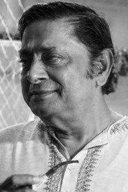 N. Viswanathan as Bannerjee in Kanchenjungha 1962