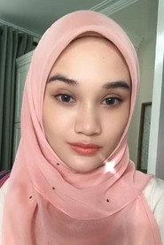 Emaleen Minhad as Siti in Mael Totey: The Movie 2020