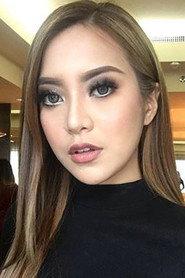 Mawar Rashid as Senah in Pok Ya Cong Codei: Siti Di Hati 2018