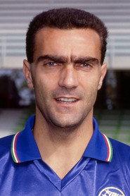 Giuseppe Bergomi as Self in Italia 1982, una storia azzurra 2022