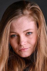 Marieke Bouillette as Valentine in Trop la Classe Verte ! 2010
