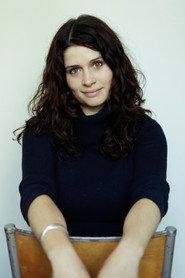 Barbara Castin as Lola in Non, merci 2021