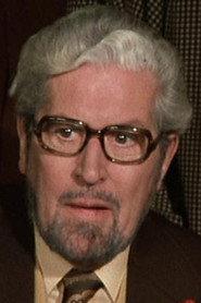 Preben Mahrt as Kontorchef hos Jens Møller in The Girl and the Playboy 1965