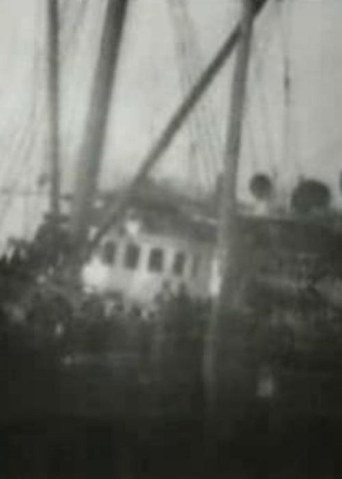 S.S. 'Queen' Loading 1897 official movie poster